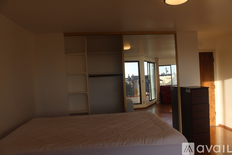 1232 28th Avenue, Unit 1232 Rental photo 3